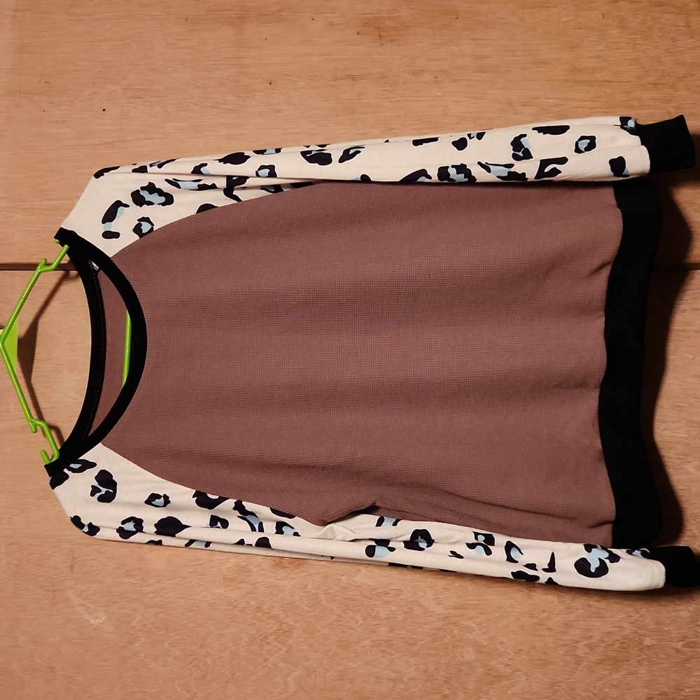 Cute top